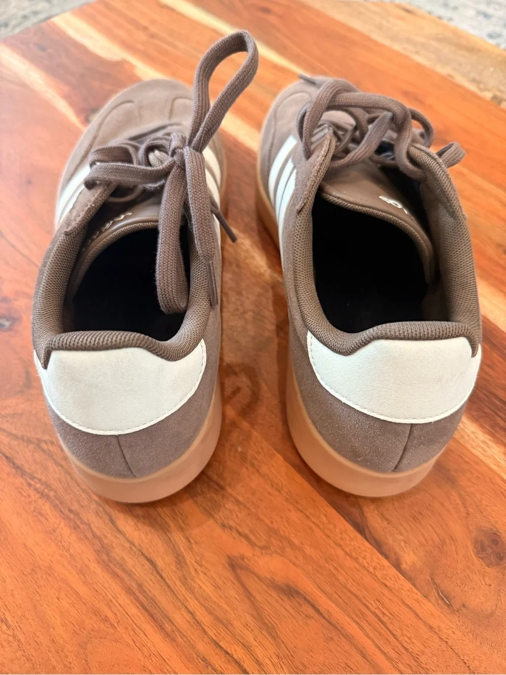 MEN'S ADIDAS BARREDA SNEAKERS